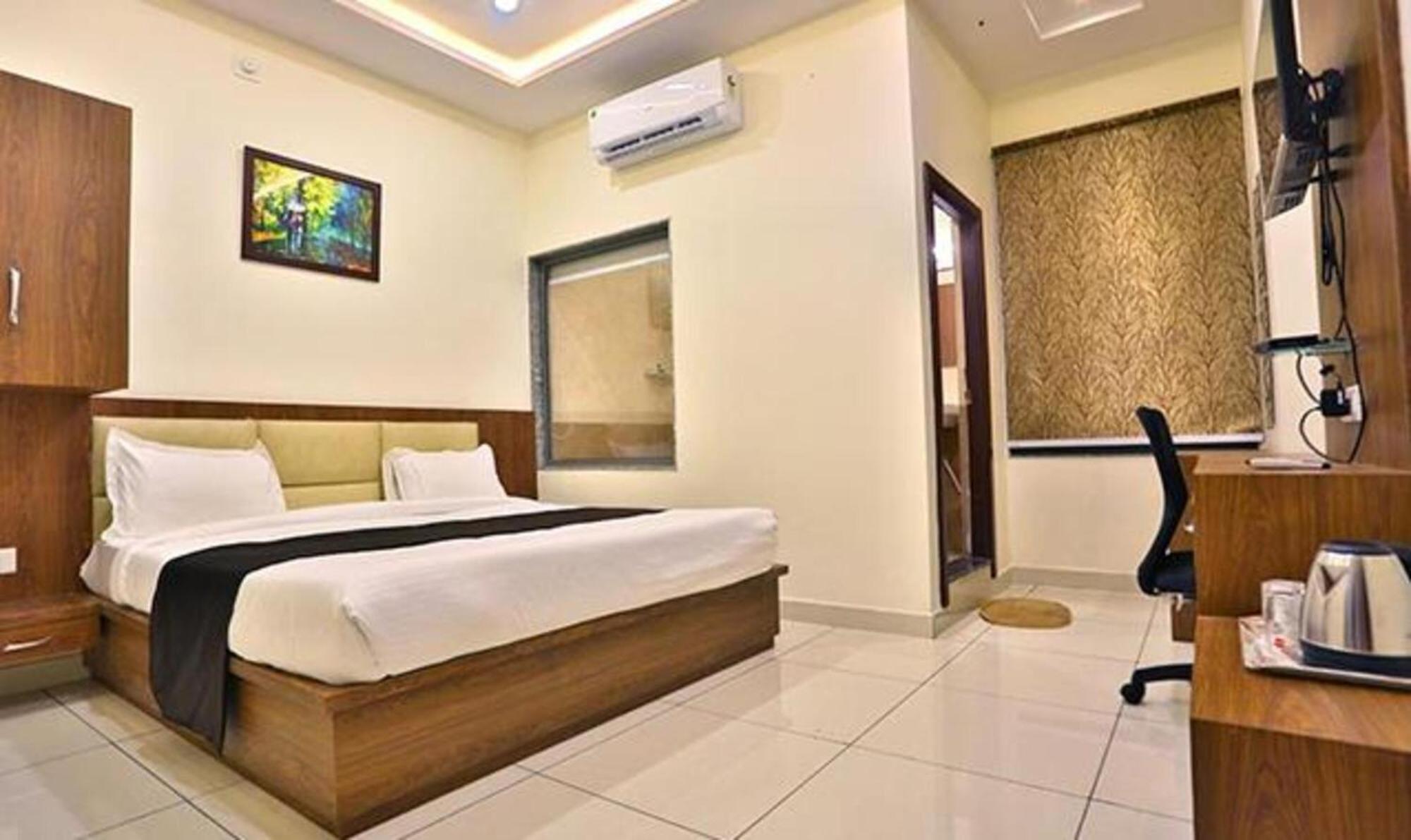 Fabhotel Prime Shree Dev Prime Udaipur Esterno foto