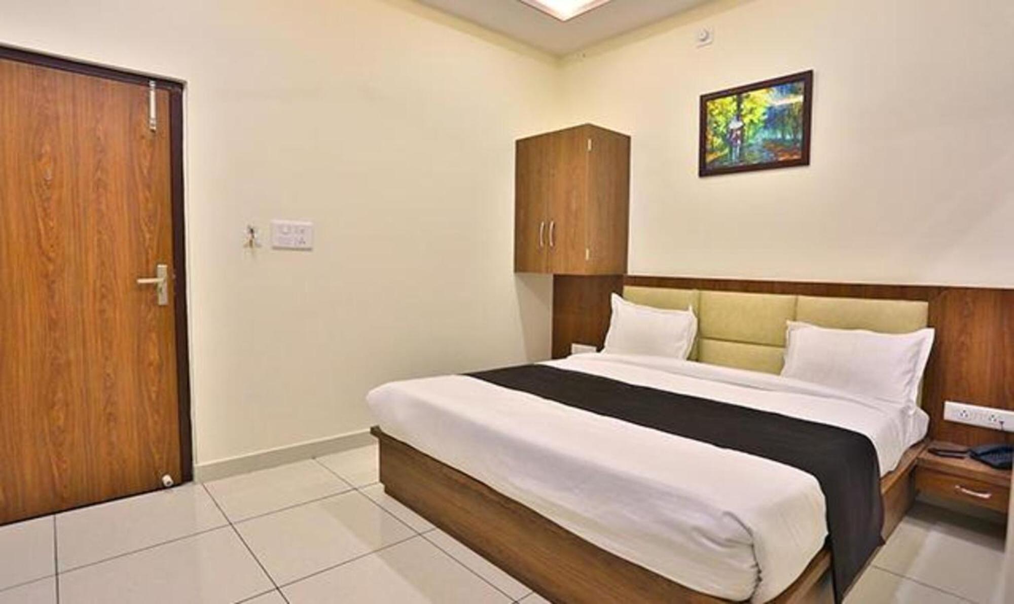 Fabhotel Prime Shree Dev Prime Udaipur Esterno foto